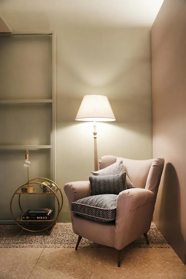 Atelier Pallavicini Suites Bologna 0*,  Italy